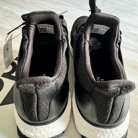 Adidas Ultraboost - Picture 5 of 7